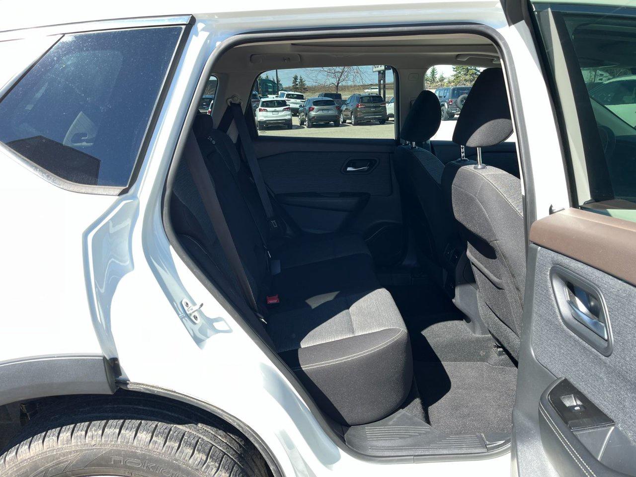 2021 Nissan Rogue SV AWD Photo