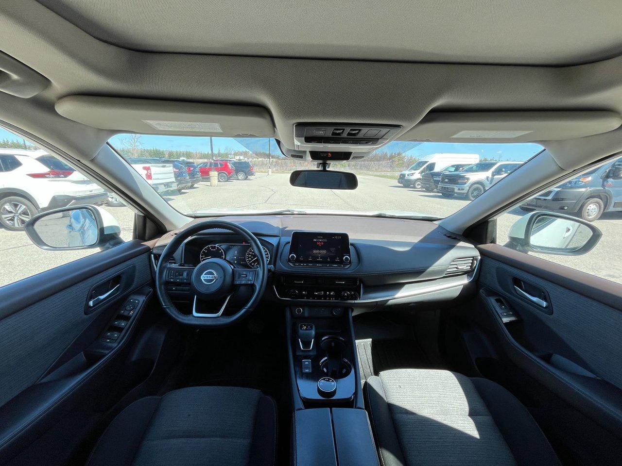 2021 Nissan Rogue SV AWD Photo