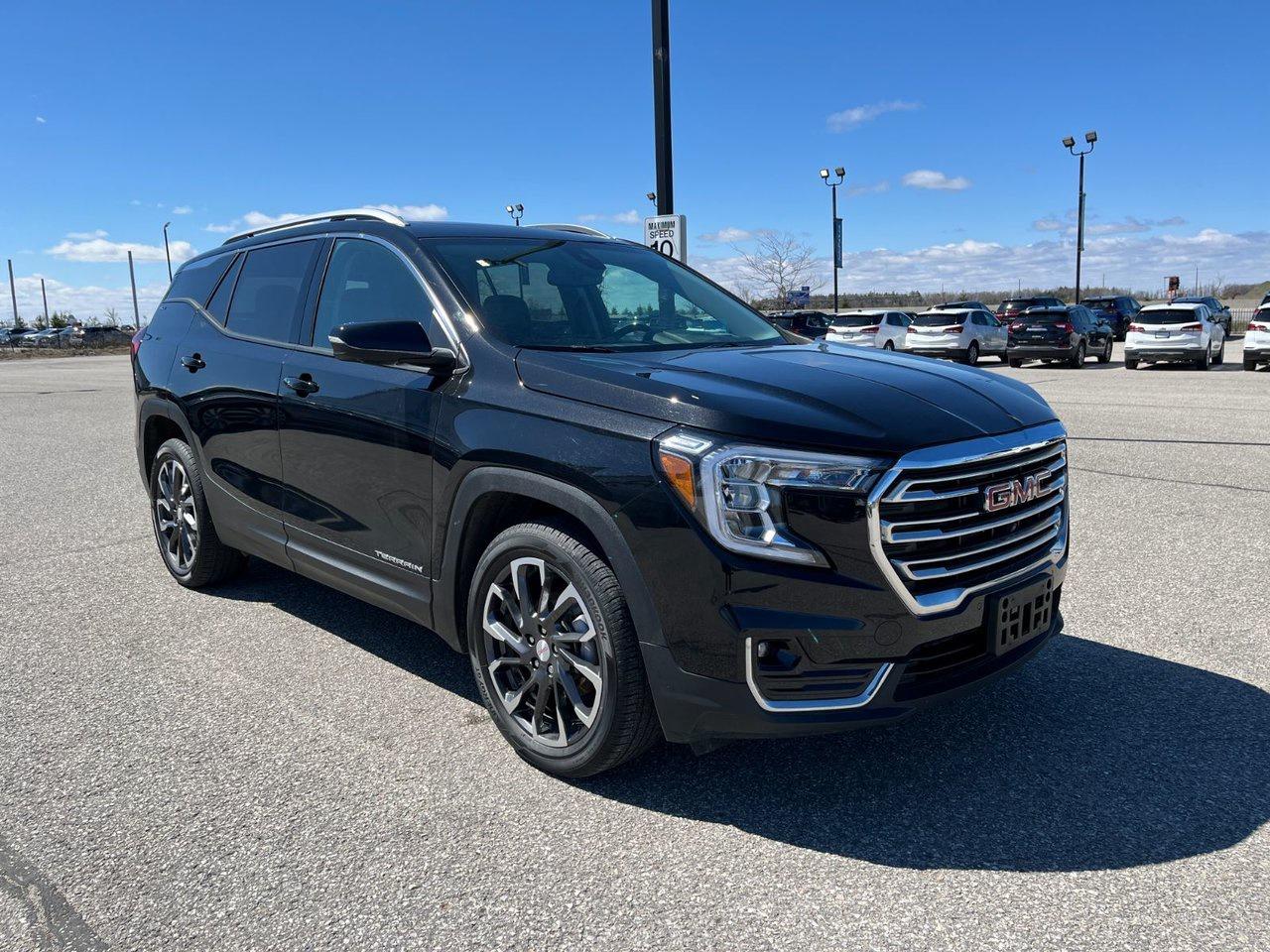 2024 GMC Terrain AWD 4DR SLT Photo3
