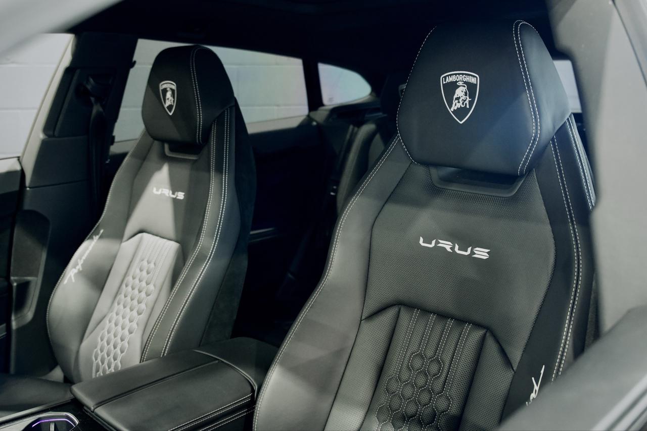 2024 Lamborghini Urus Performante Photo