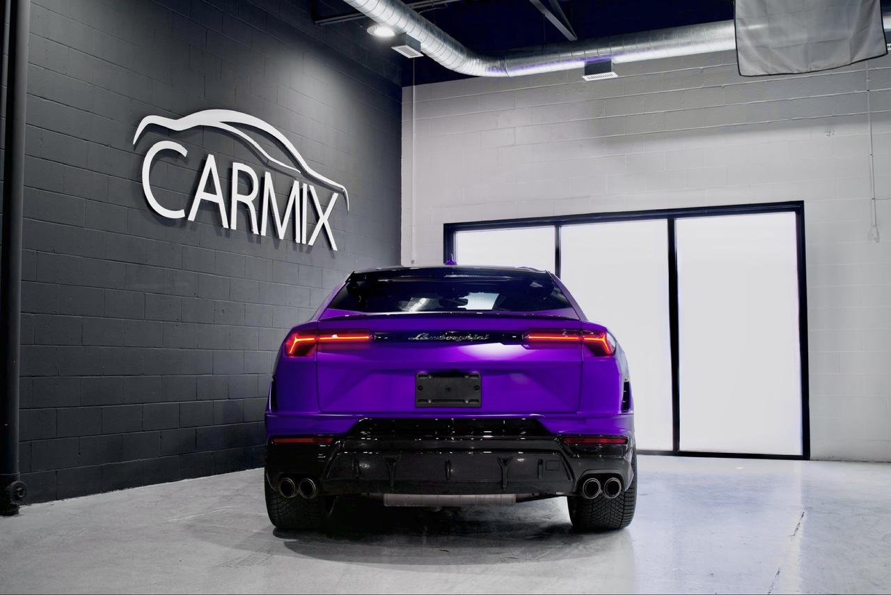 2024 Lamborghini Urus Performante Photo2
