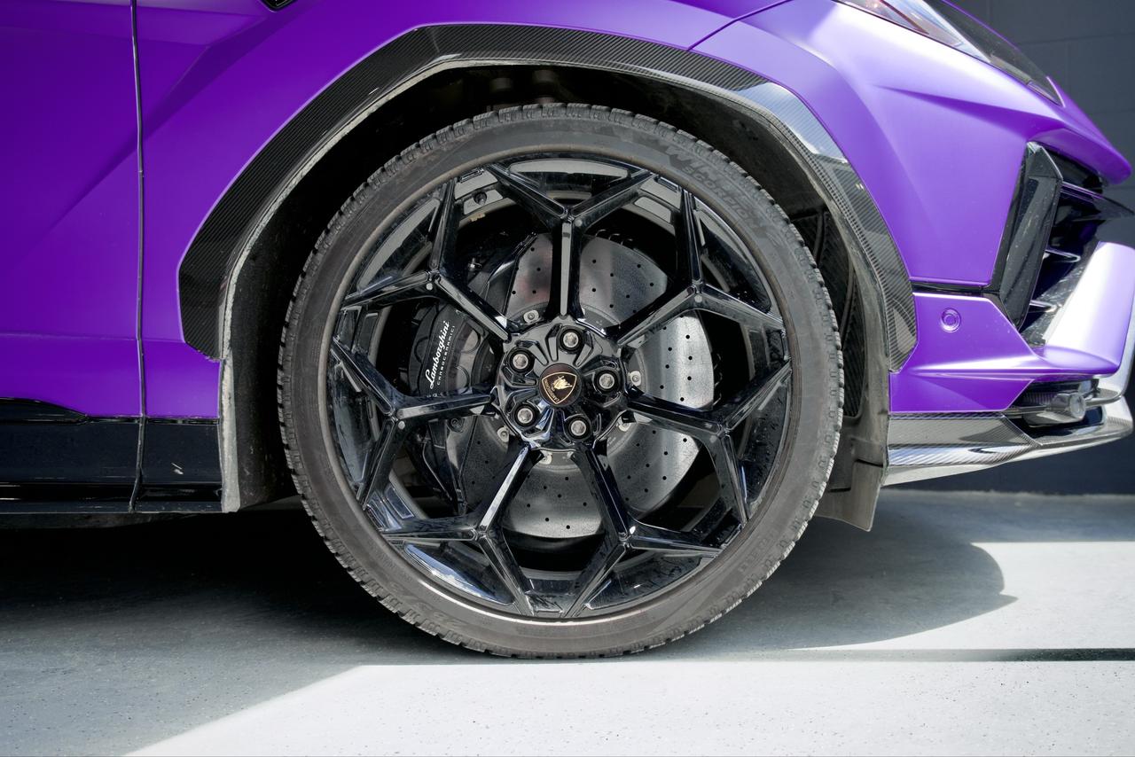 2024 Lamborghini Urus Performante Photo