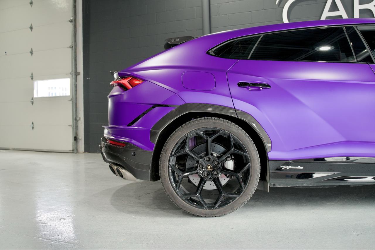2024 Lamborghini Urus Performante Photo