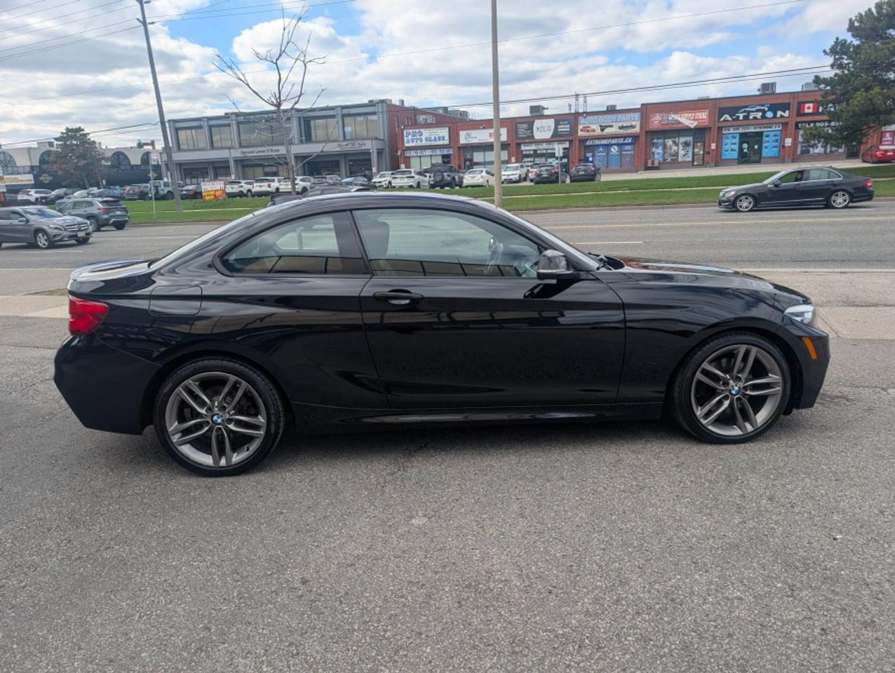 2018 BMW 2 Series 230I XDRIVE/ LEATHER/ SUNROOF/ REAR CAMERA Photo