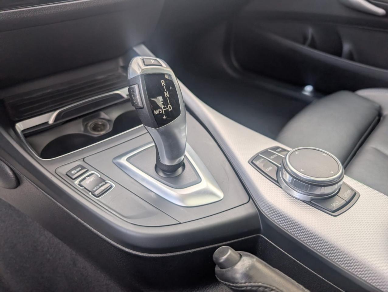 2018 BMW 2 Series 230I XDRIVE/ LEATHER/ SUNROOF/ REAR CAMERA - Photo #16