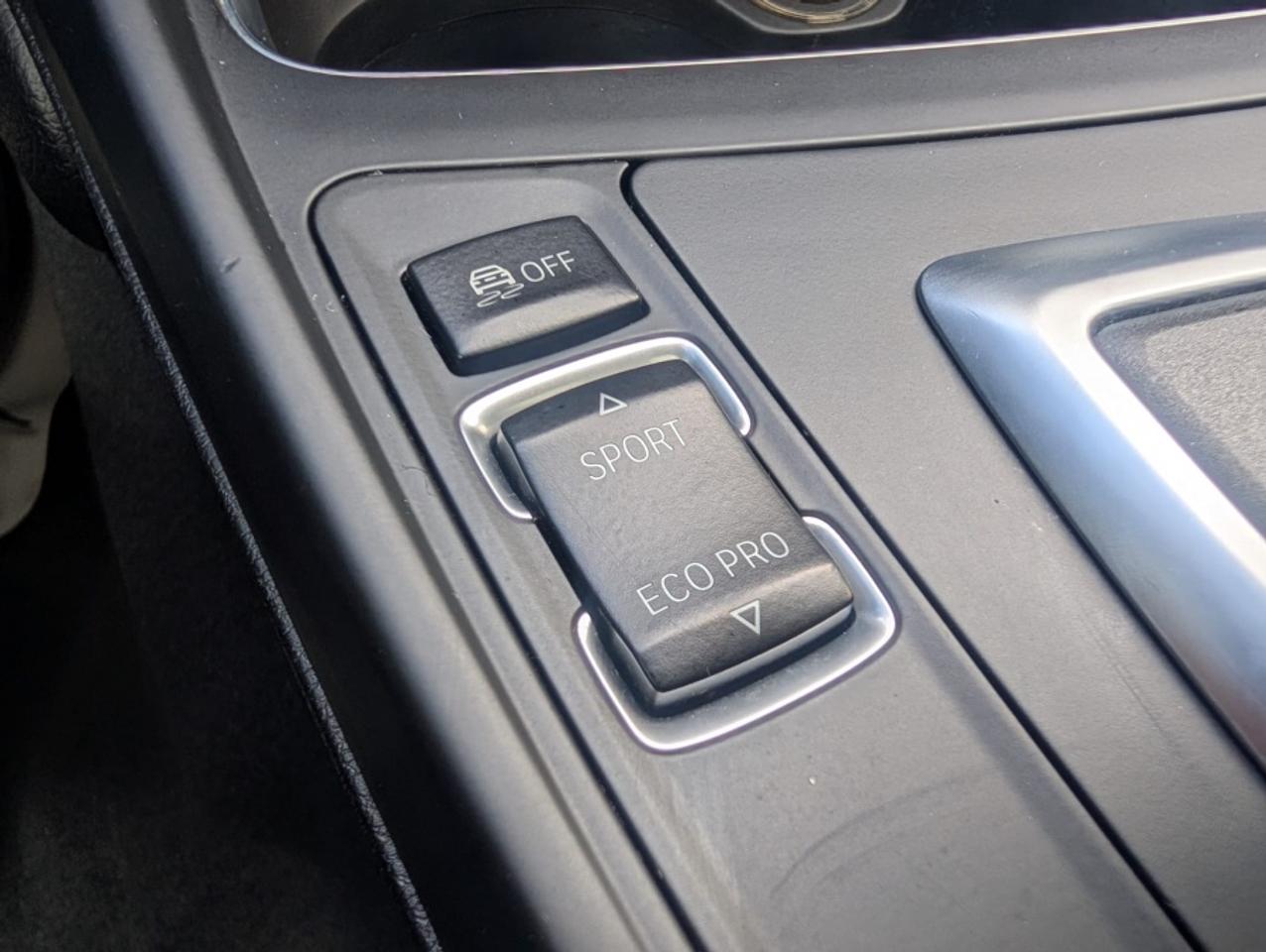 2018 BMW 2 Series 230I XDRIVE/ LEATHER/ SUNROOF/ REAR CAMERA Photo
