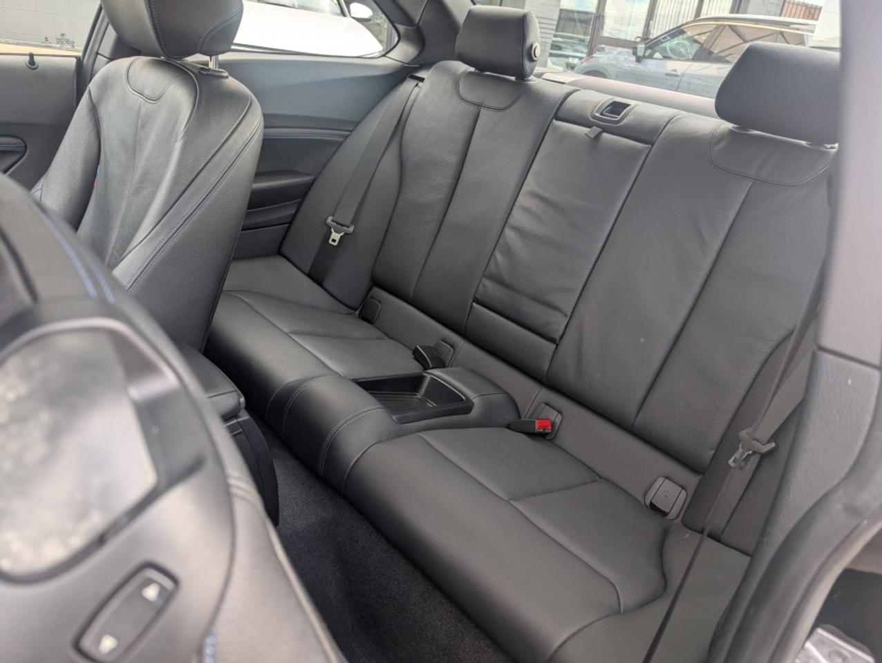 2018 BMW 2 Series 230I XDRIVE/ LEATHER/ SUNROOF/ REAR CAMERA - Photo #23