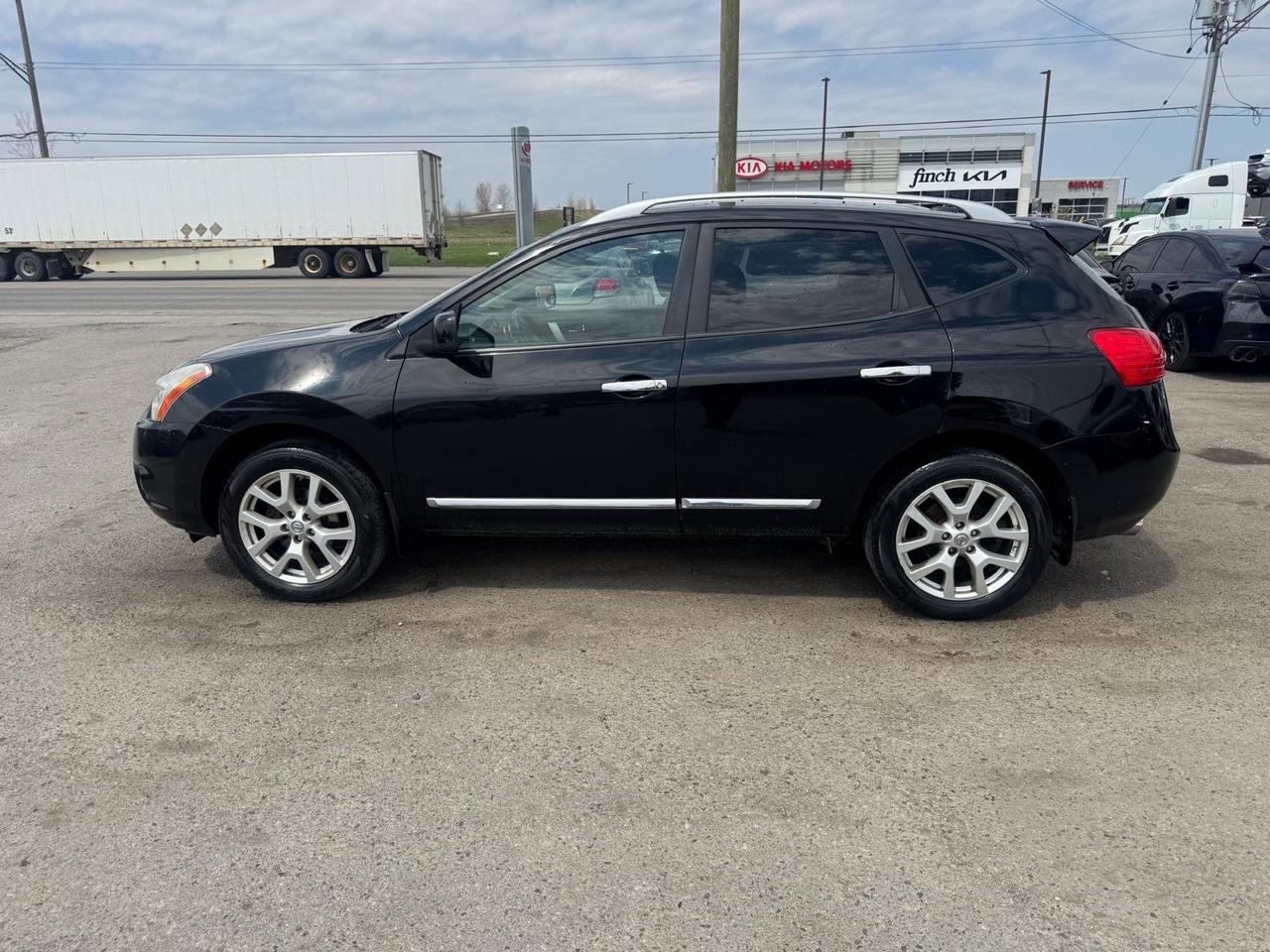 2013 Nissan Rogue SV, AWD, 4 CYL, 2 SET WHEELS, 174KMS, CERTIFIED Photo