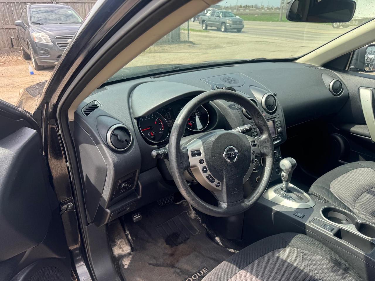 2013 Nissan Rogue SV, AWD, 4 CYL, 2 SET WHEELS, 174KMS, CERTIFIED Photo