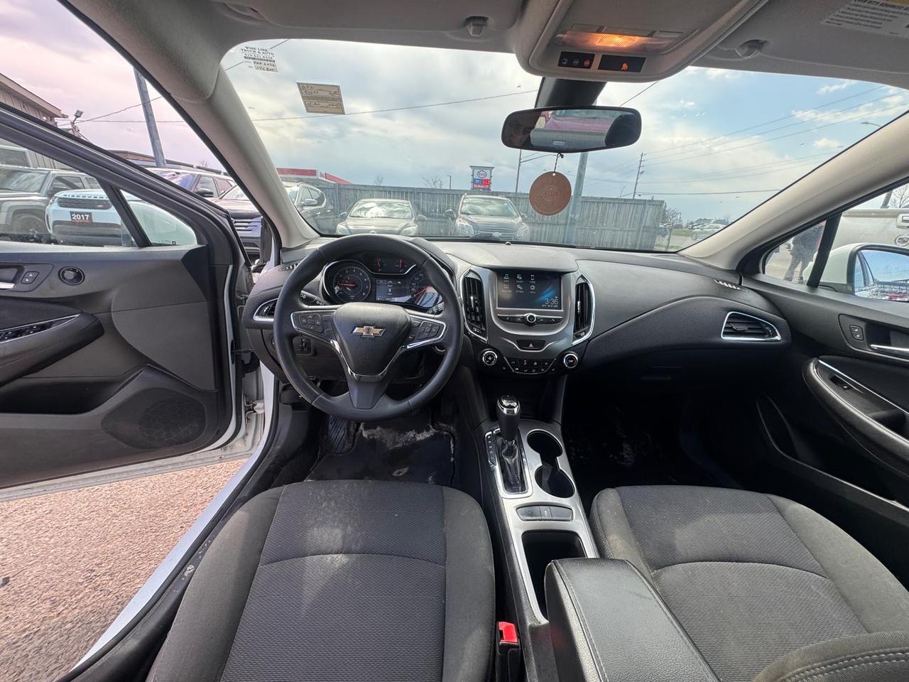 2016 Chevrolet Cruze LT, RUNS AND DRIVES WELL, AS IS SPECIAL Photo