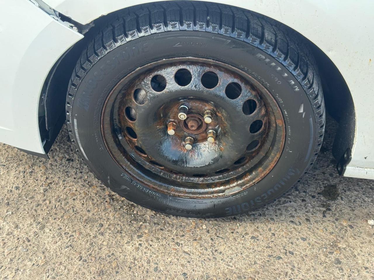 2016 Chevrolet Cruze LT, RUNS AND DRIVES WELL, AS IS SPECIAL Photo