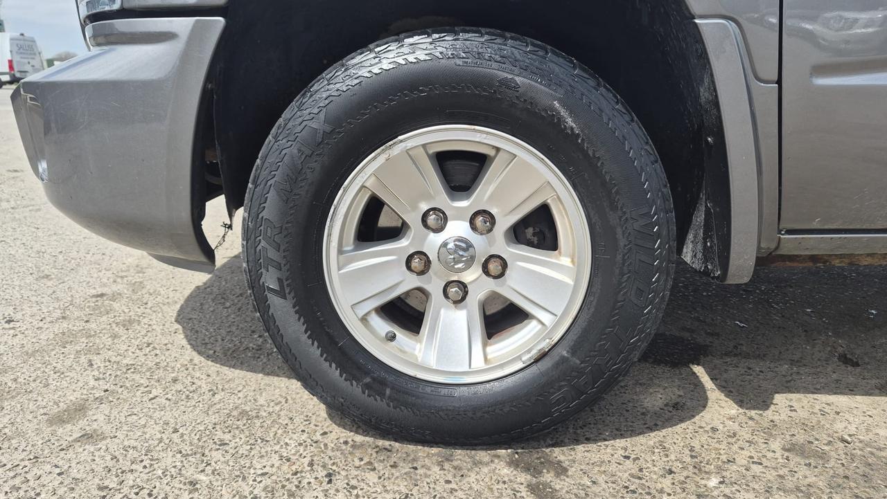 2010 Dodge Dakota SXT, RUNS GREAT, 4X4, AS IS SPECIAL Photo