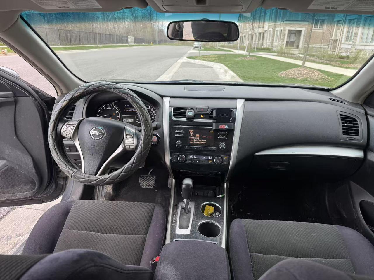 2013 Nissan Altima 4dr Sdn I4 CVT 2.5 SV Photo