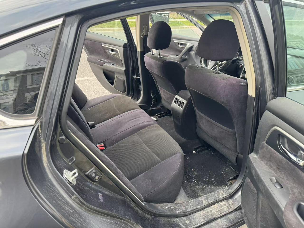 2013 Nissan Altima 4dr Sdn I4 CVT 2.5 SV Photo