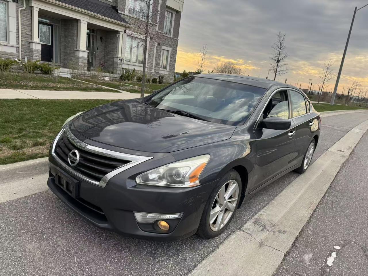 2013 Nissan Altima 4dr Sdn I4 CVT 2.5 SV Photo0