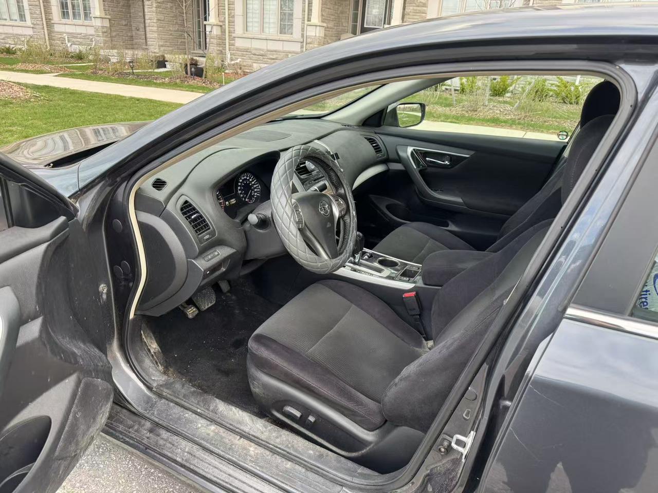 2013 Nissan Altima 4dr Sdn I4 CVT 2.5 SV Photo