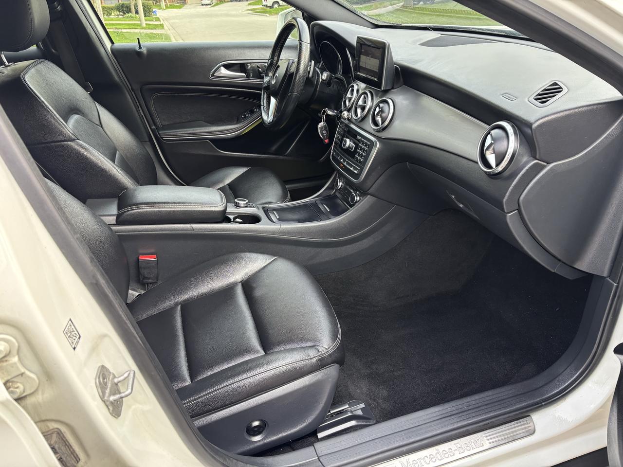 2015 Mercedes-Benz GLA GLA 250 - Photo #2