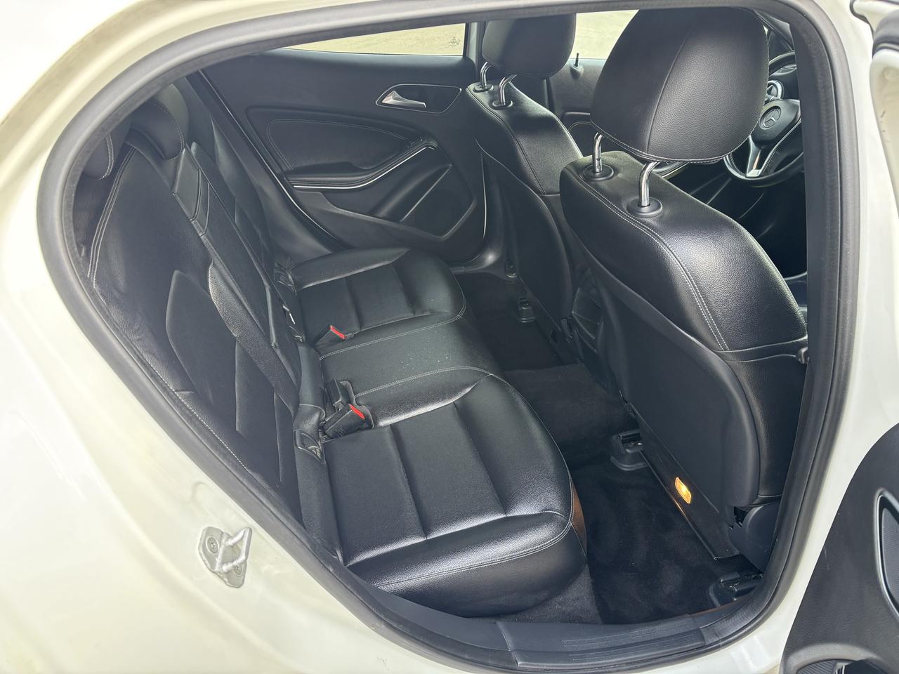 2015 Mercedes-Benz GLA GLA 250 - Photo #9