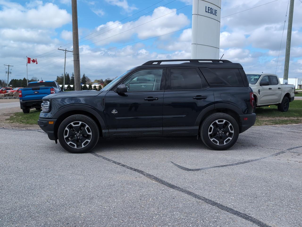 2023 Ford Bronco Sport Outer Banks 4x4 Photo2