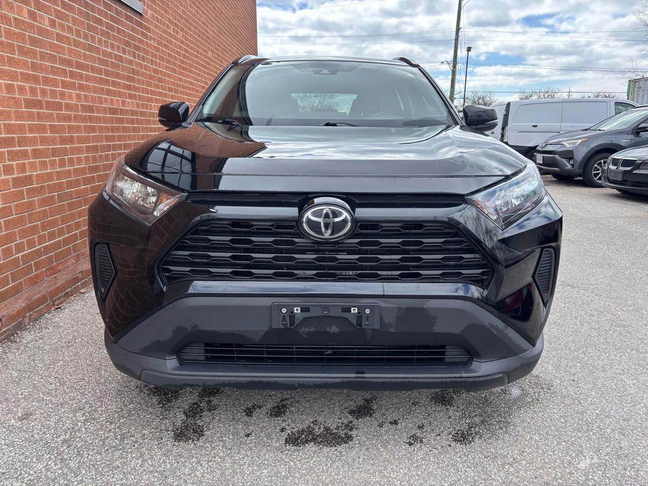 2021 Toyota RAV4 LE FWD Photo