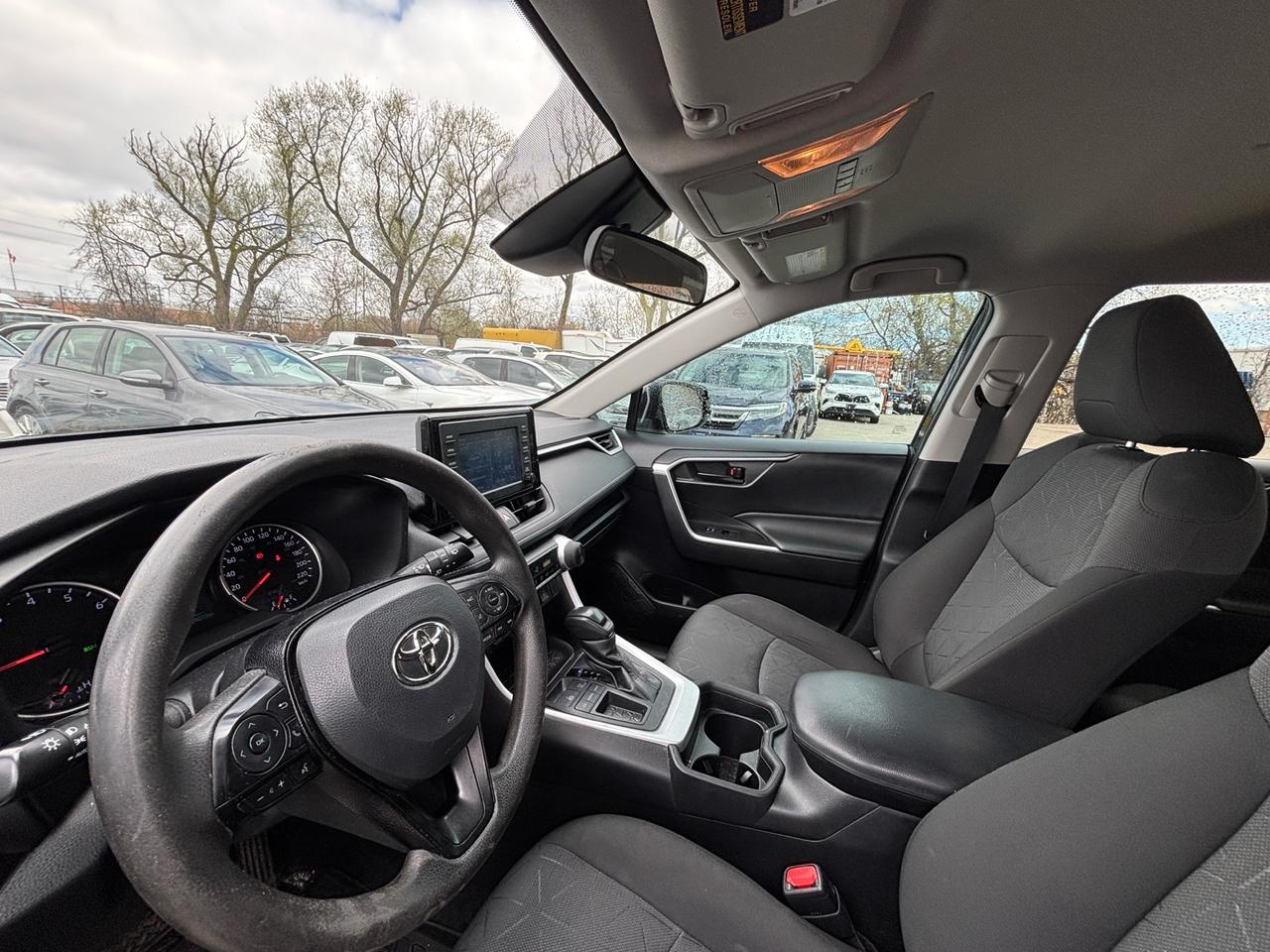 2021 Toyota RAV4 LE FWD Photo