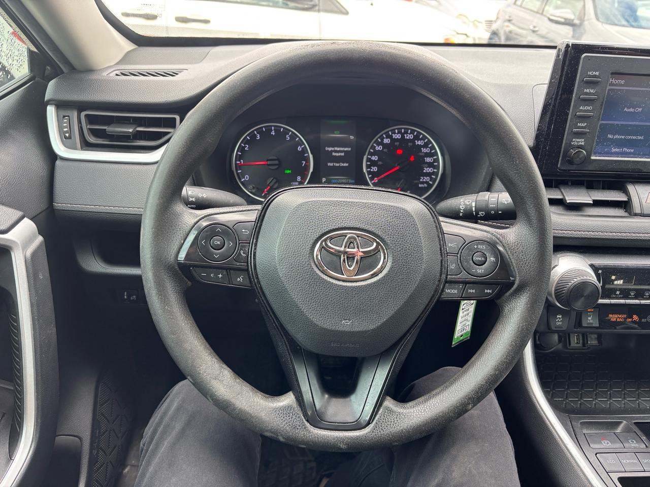 2021 Toyota RAV4 LE FWD Photo