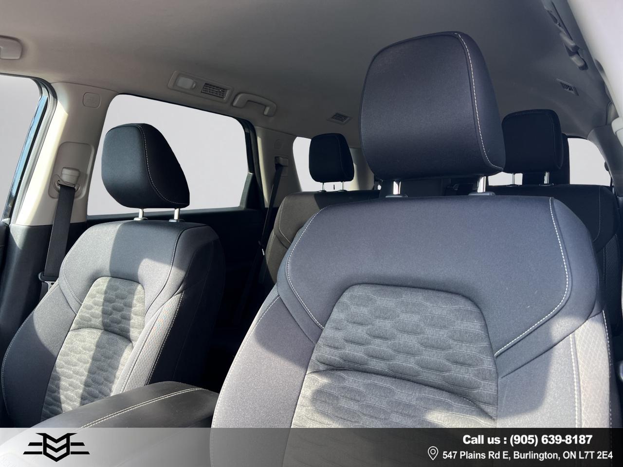 2022 Nissan Pathfinder S 4WD - Blind Spot Monitor - Reverse Camera !! Photo