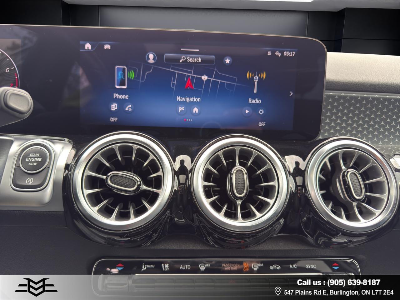 2024 Mercedes-Benz G-Class GLB 250 4MATIC - MOONROOF - AWD - LEATHER !!! Photo