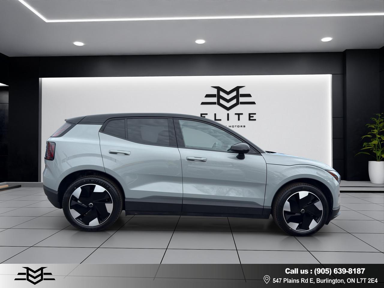2025 Volvo EX30 Single Motor Extended Range Plus - One Owner !!! Photo