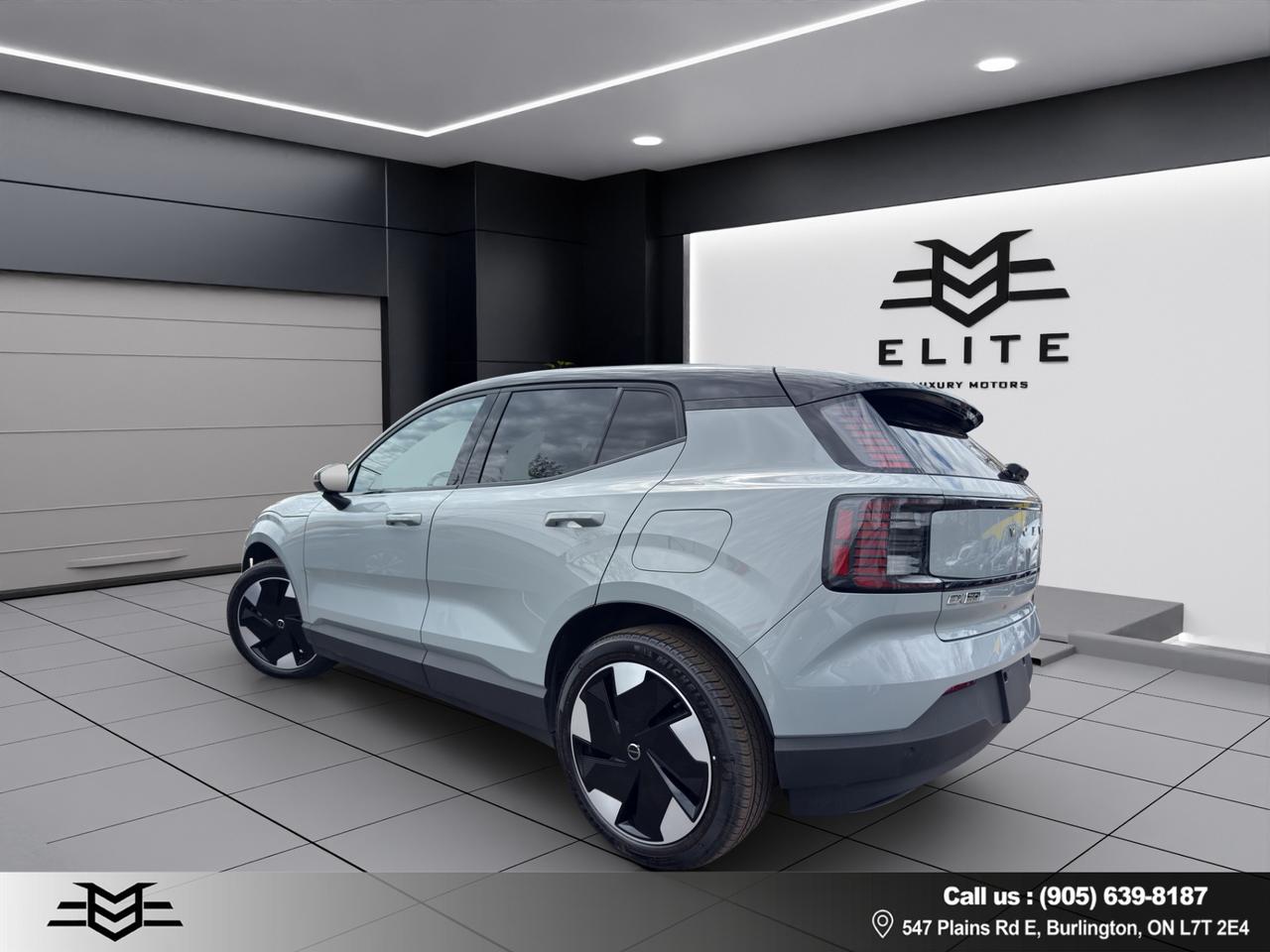 2025 Volvo EX30 Single Motor Extended Range Plus - One Owner !!! Photo