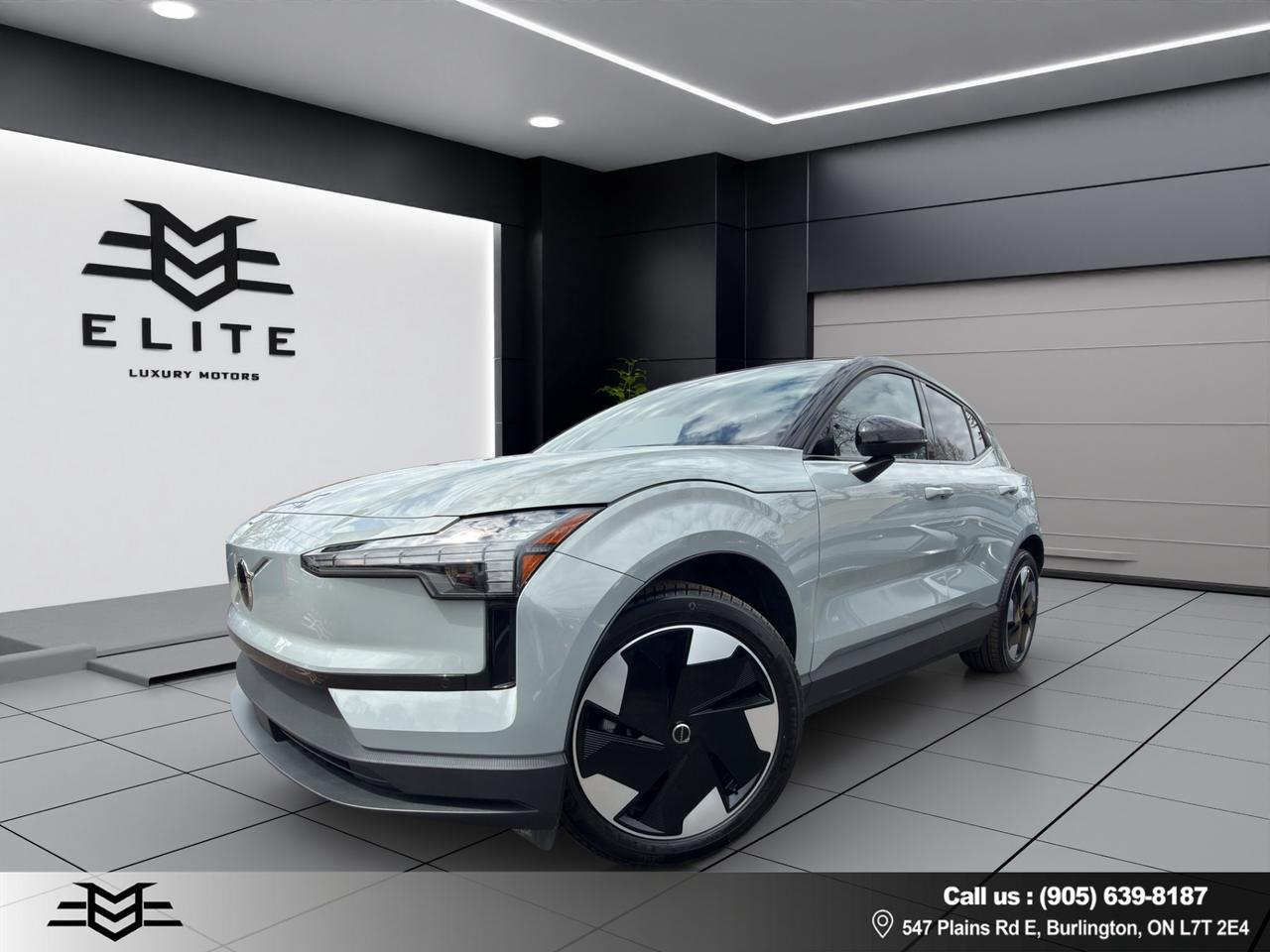 2025 Volvo EX30 Single Motor Extended Range Plus - One Owner !!! Photo