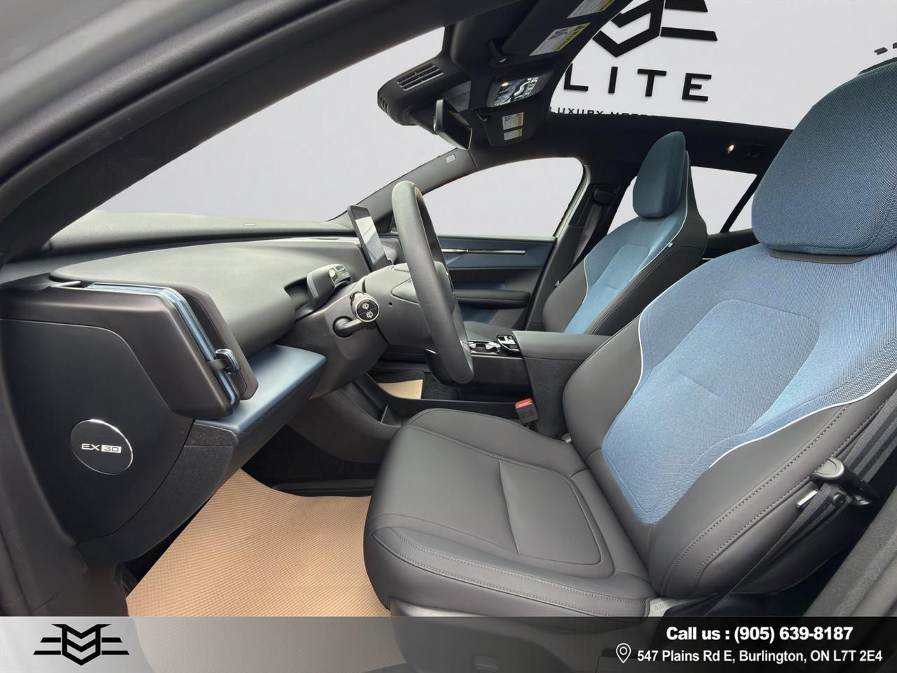 2025 Volvo EX30 Single Motor Extended Range Plus - One Owner !!! Photo