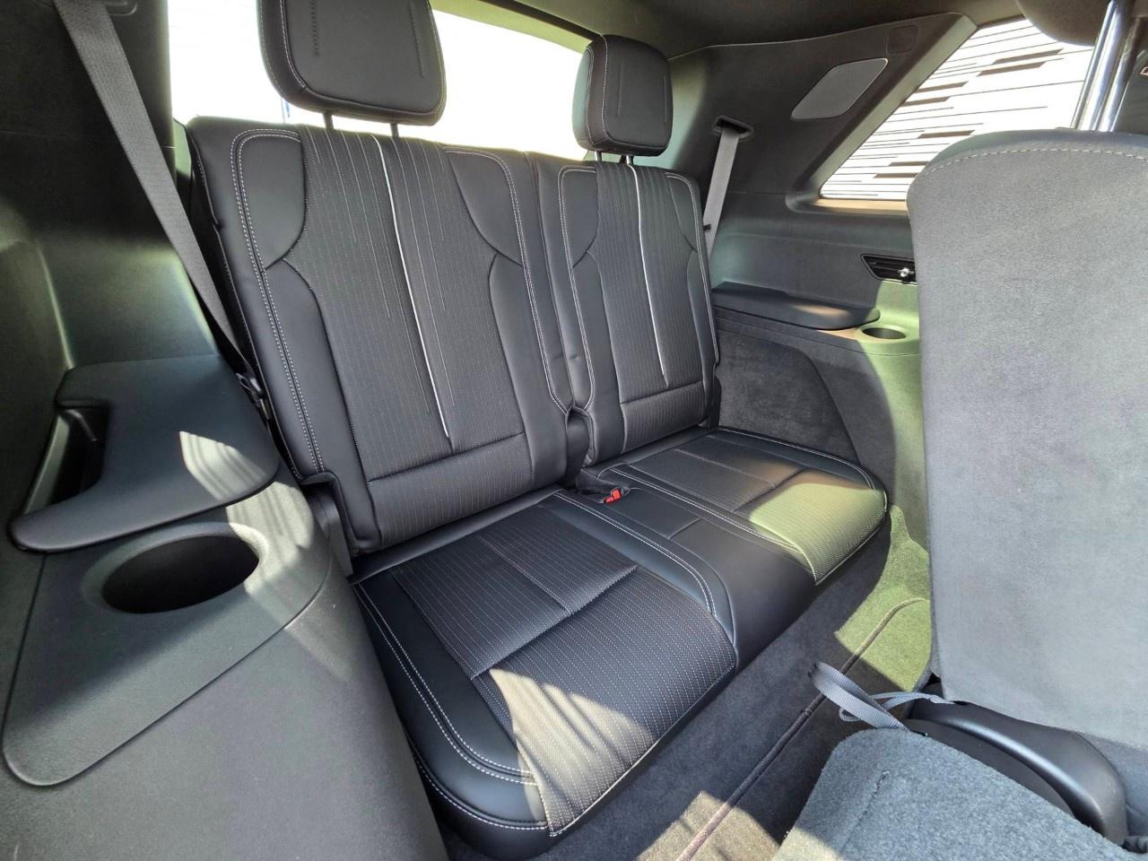 2026 Cadillac VISTIQ AWD 4dr Sport Photo