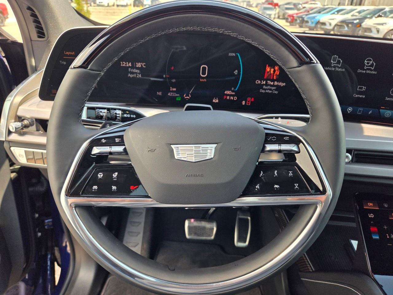 2026 Cadillac VISTIQ AWD 4dr Sport Photo