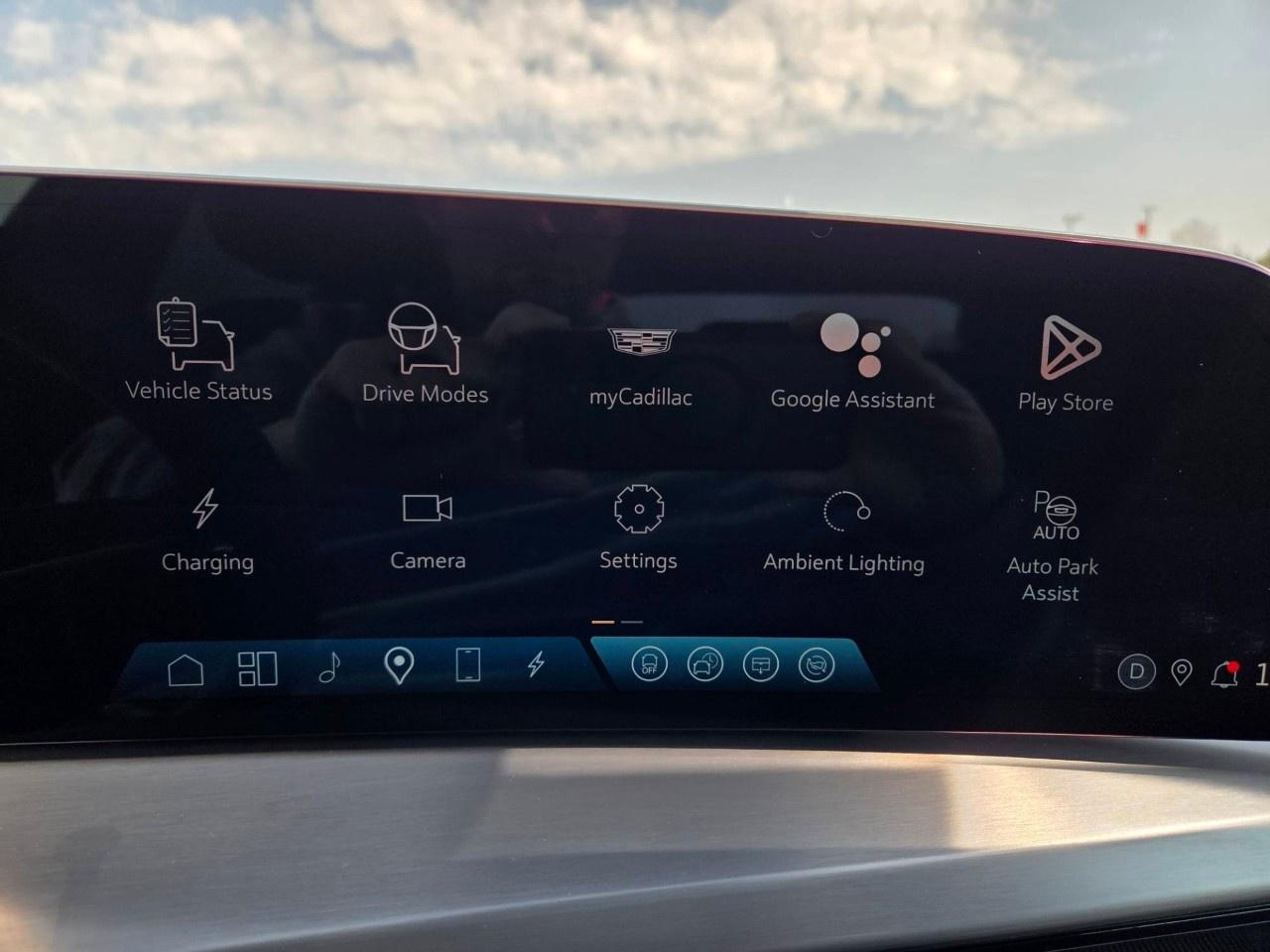 2026 Cadillac VISTIQ AWD 4dr Sport Photo