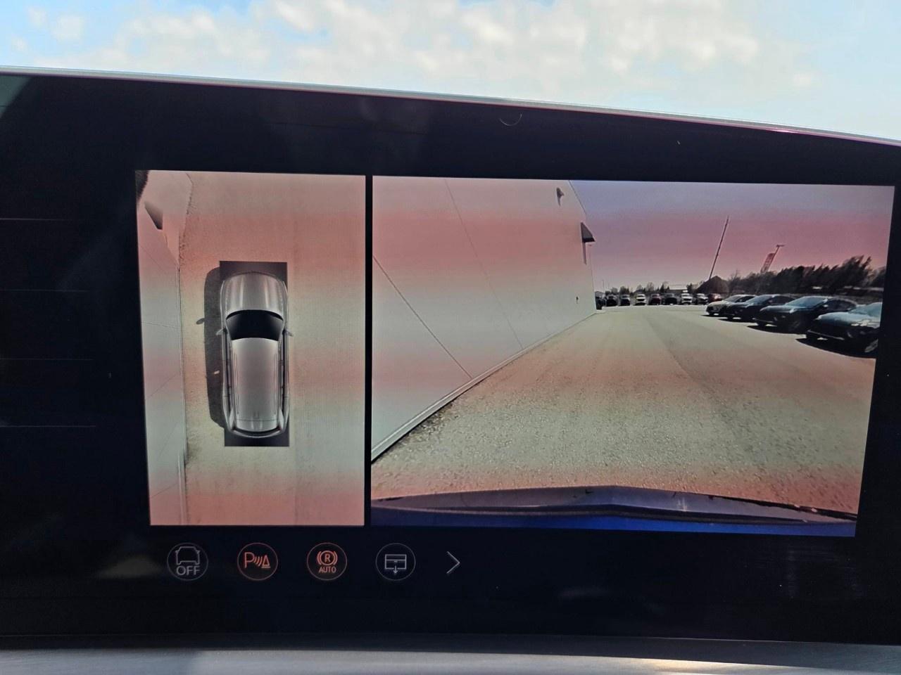2026 Cadillac VISTIQ AWD 4dr Sport Photo