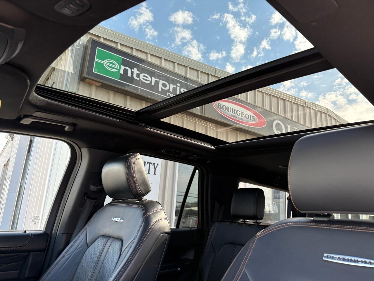 2022 Ford Expedition Platinum Max 4X4 Photo