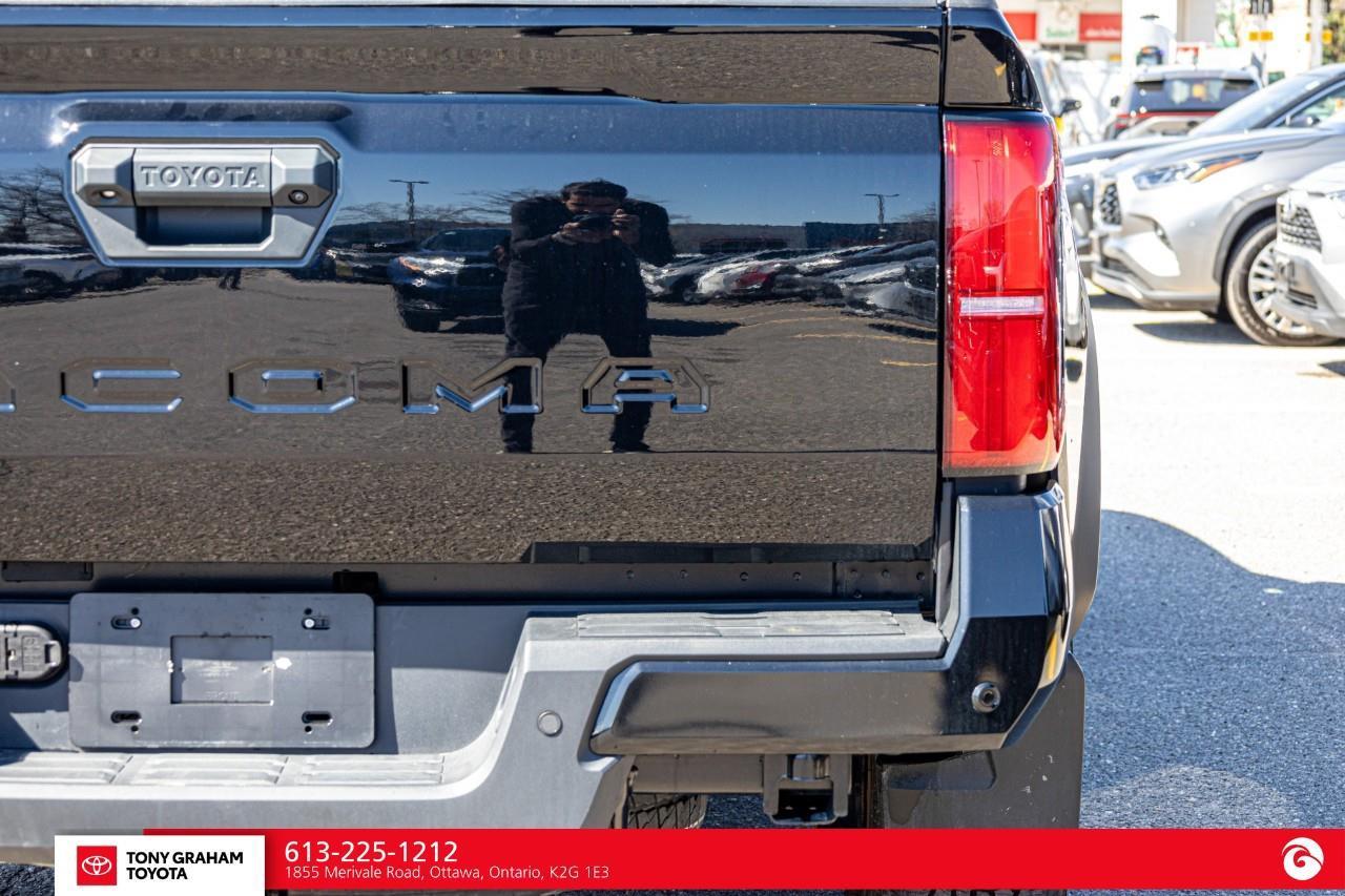 2025 Toyota Tacoma TRD Sport + Photo