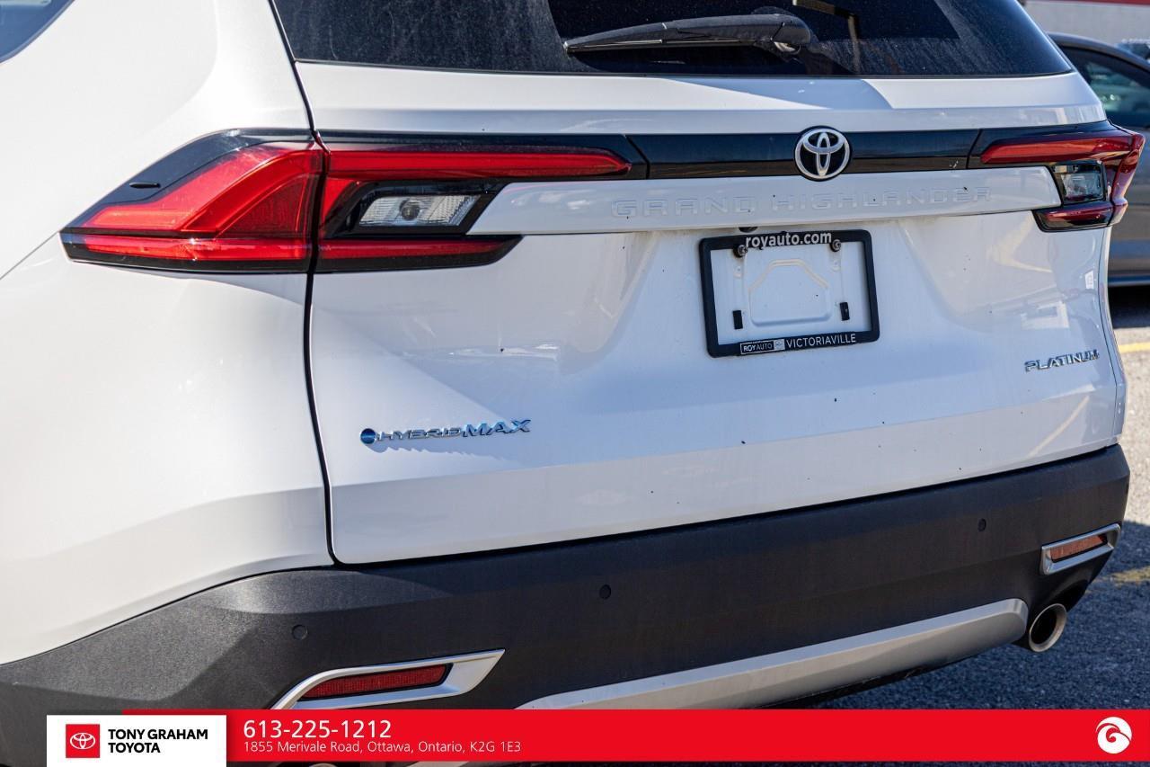 2024 Toyota Grand Highlander Hybrid Platinum Photo