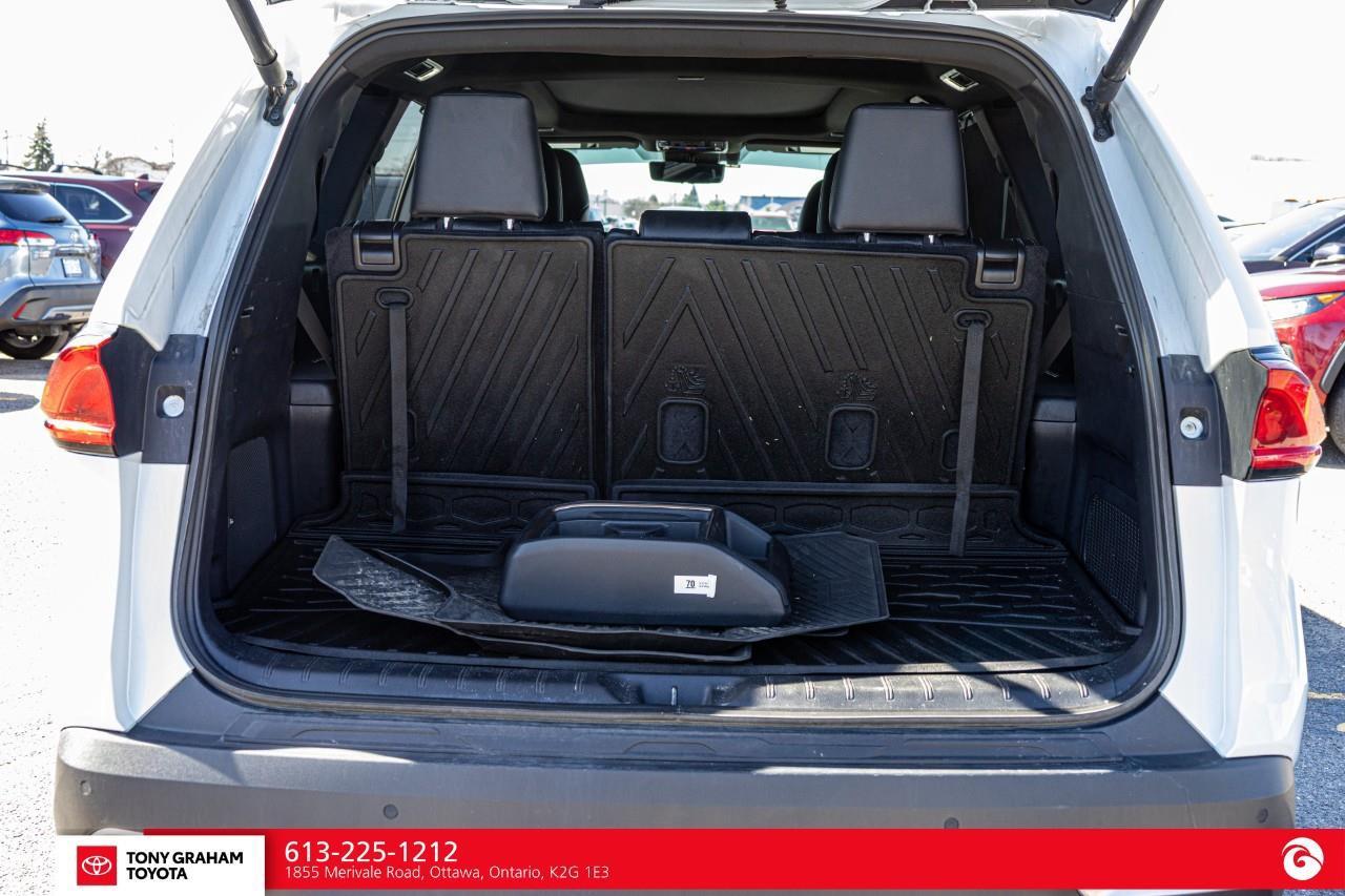 2024 Toyota Grand Highlander Hybrid Platinum Photo