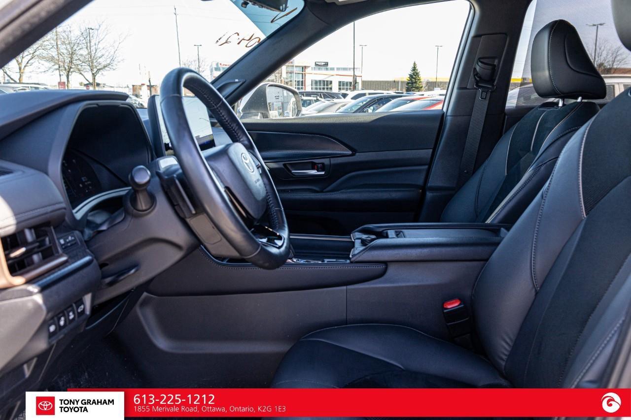 2024 Toyota Grand Highlander Hybrid Platinum Photo