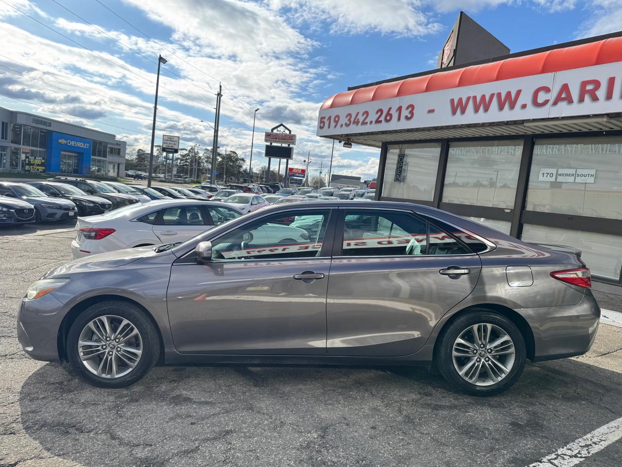 2015 Toyota Camry SE LOW KMS | FLORIDA CAR | EXCELLENT UNDERCARRIAGE Photo