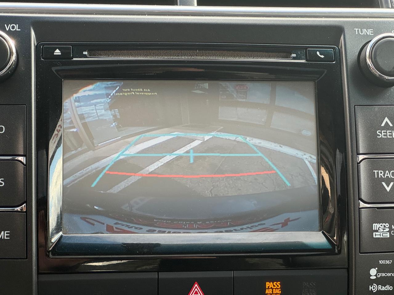 2015 Toyota Camry SE LOW KMS | FLORIDA CAR | EXCELLENT UNDERCARRIAGE Photo