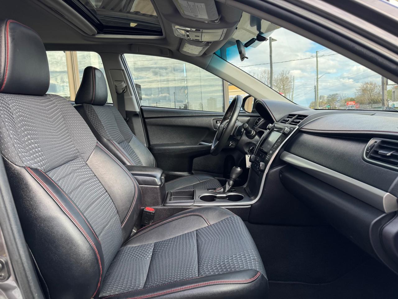 2015 Toyota Camry SE LOW KMS | FLORIDA CAR | EXCELLENT UNDERCARRIAGE Photo