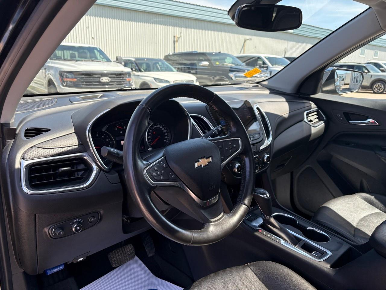 2021 Chevrolet Equinox AWD Premier Photo