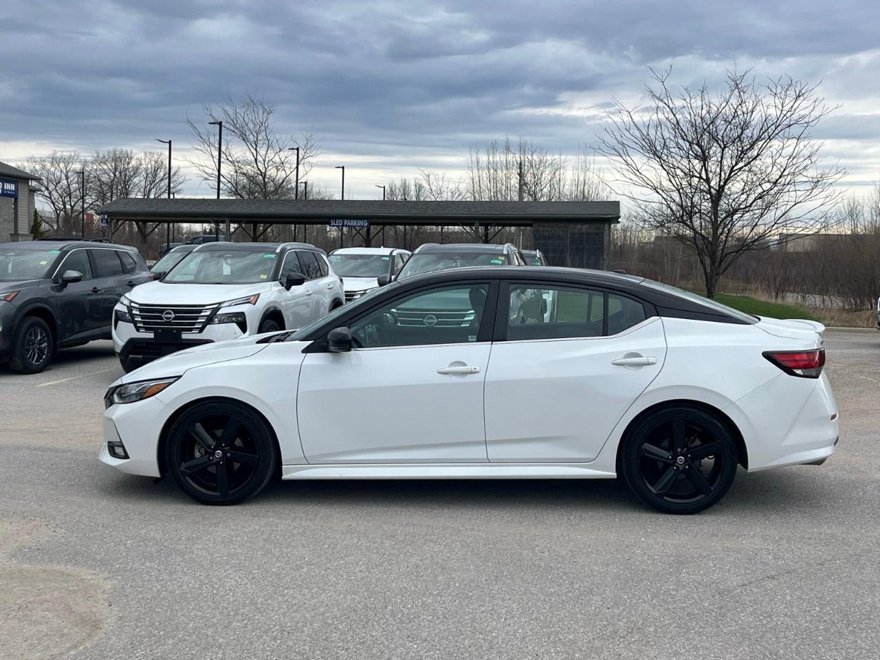 2021 Nissan Sentra SR Manual Photo