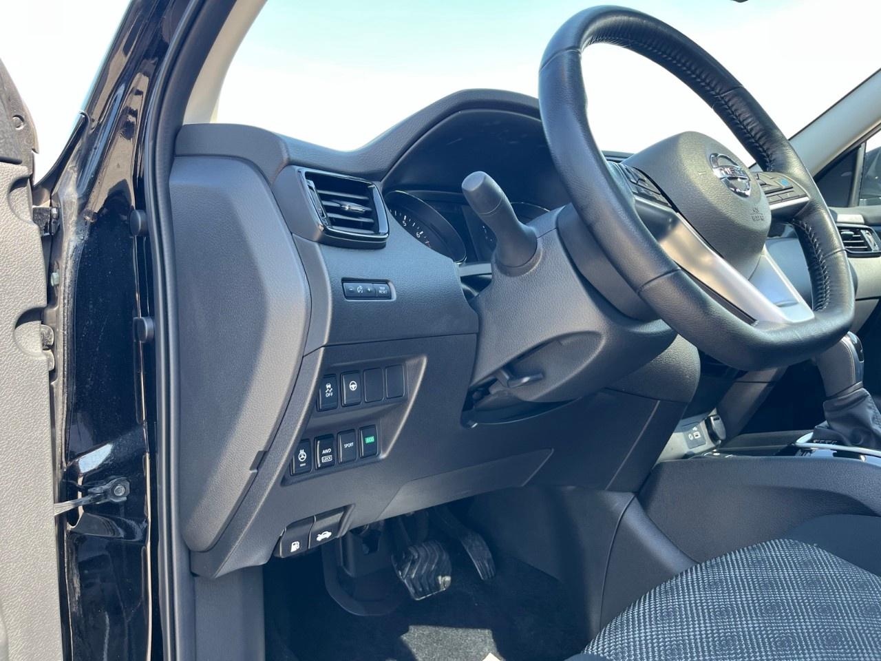 2023 Nissan Qashqai AWD SV CVT Photo