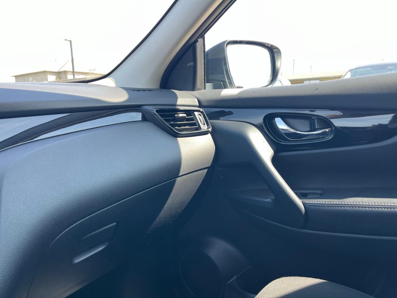 2023 Nissan Qashqai AWD SV CVT Photo
