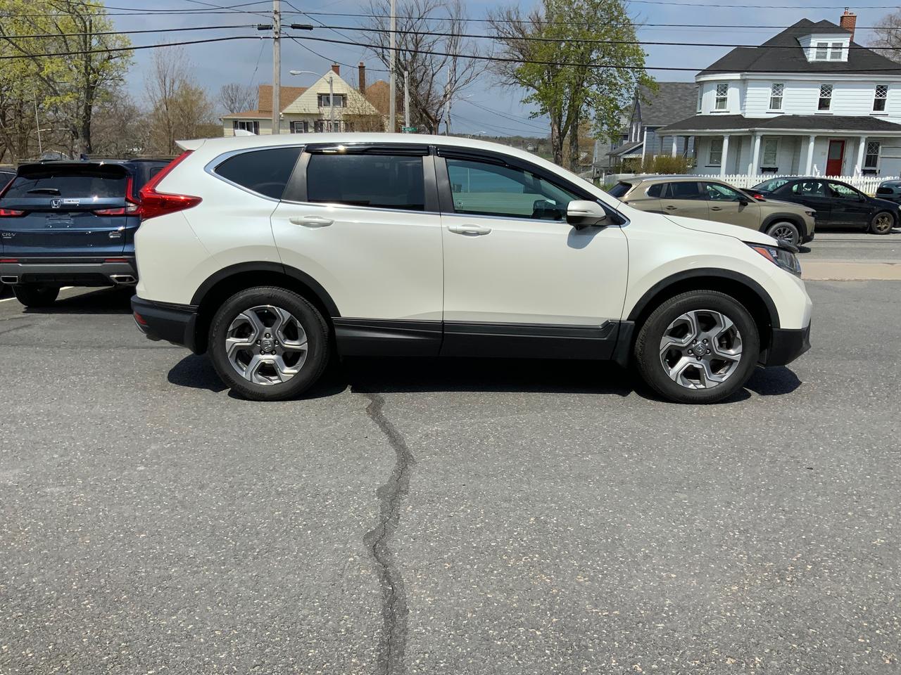 2017 Honda CR-V EX Photo4