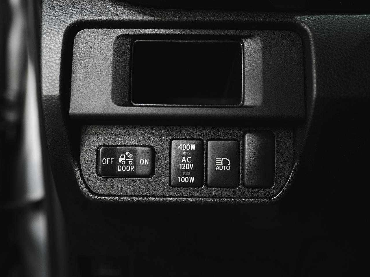 2018 Toyota Tacoma DOUBLE CAB | SR5 | BLUETOOTH Photo